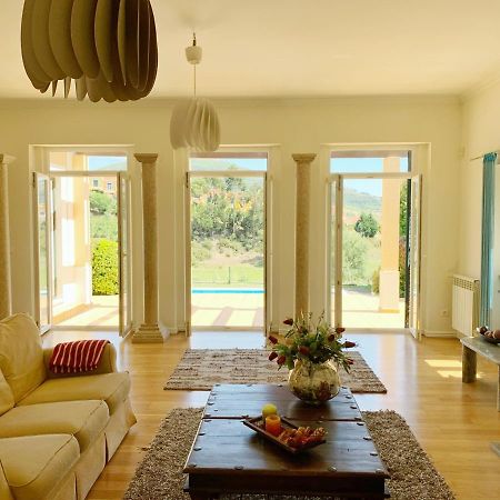 Villa With Swimming Pool In Golf Resort Torres Vedras Eksteriør bilde